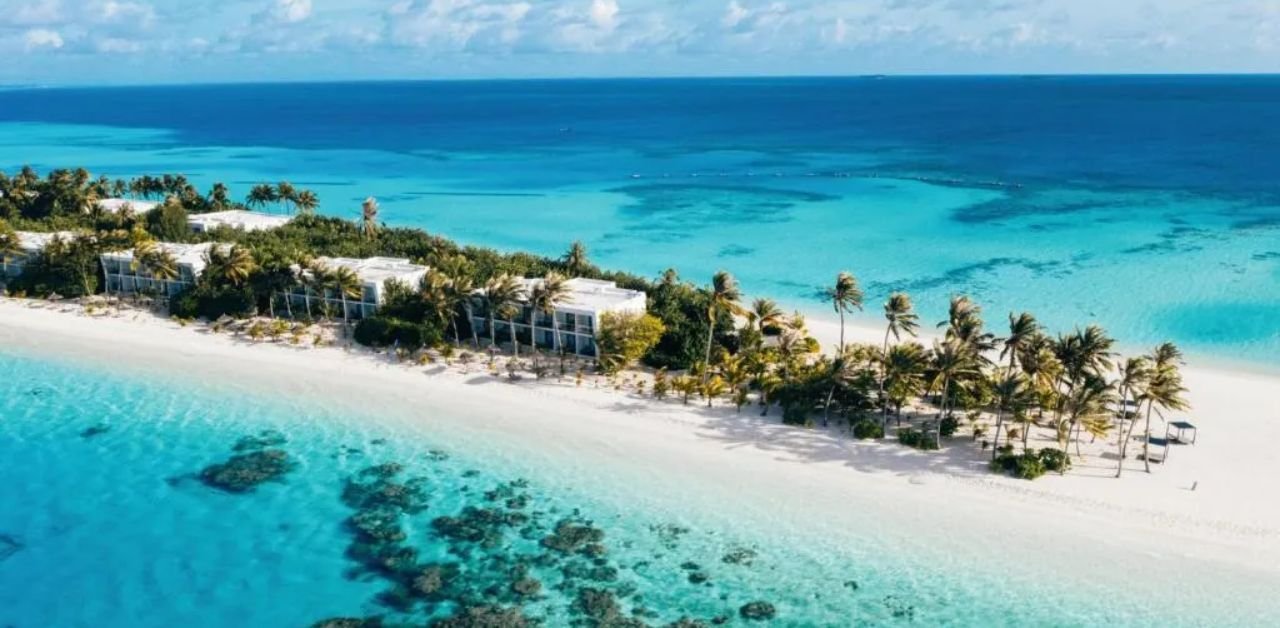 Manta Air Kudahuvadhoo Office in Maldives